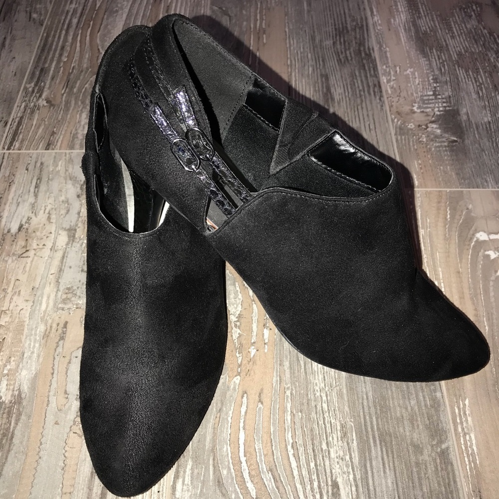 💥💥 5 for $20💥💥IMPO faux suede heels